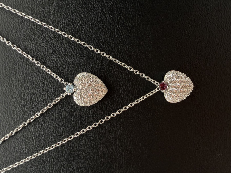 Zwei Halsketten Silber 925 mit Herzanhänger – mit Blue Topaz (149€) und Zirkonia (139€)