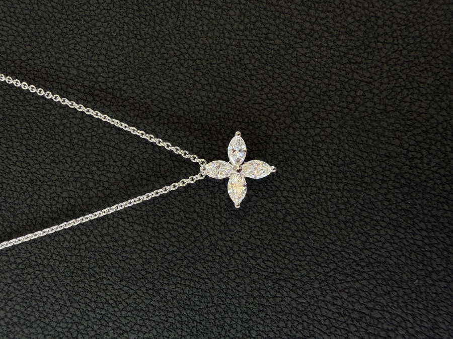 Weißgoldene Halskette 750 Gold mit Diamanten